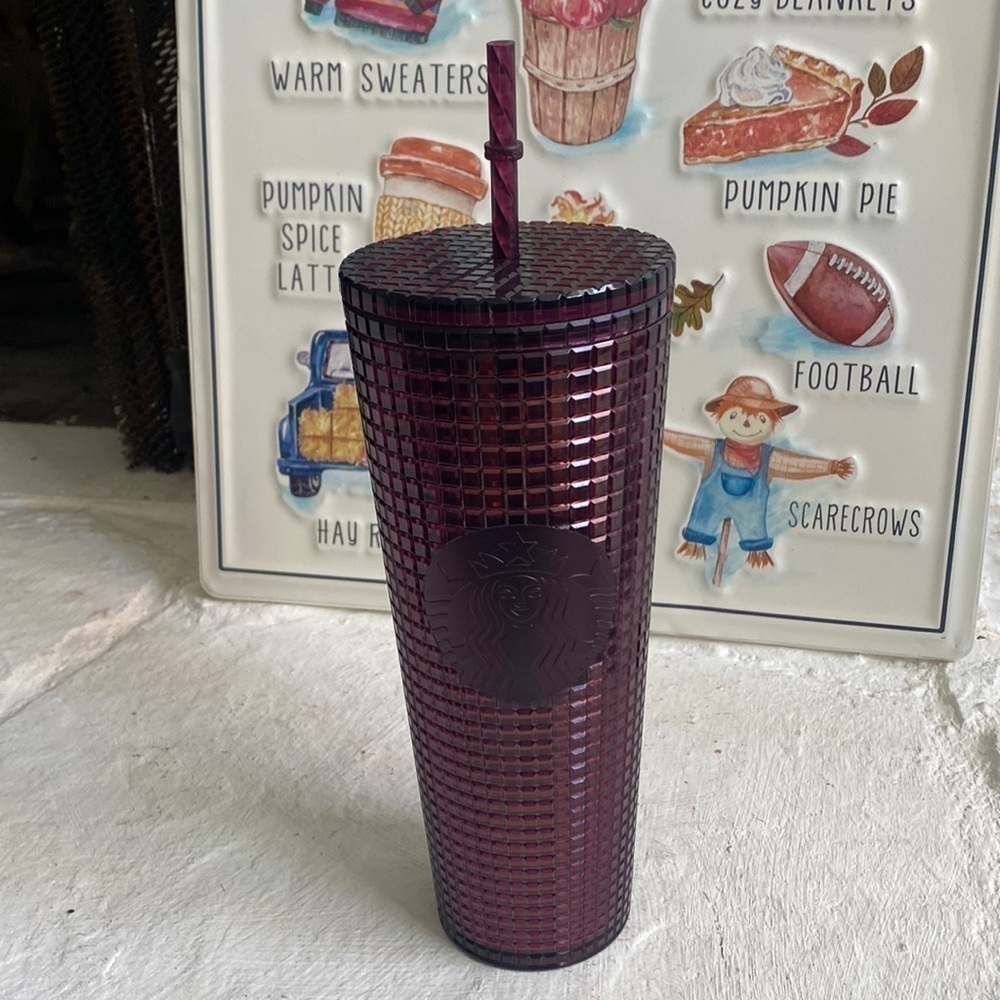 🎄 2020 Limited Edition Starbucks 24oz Ruby Red Grid Tumbler SKU# 0111195